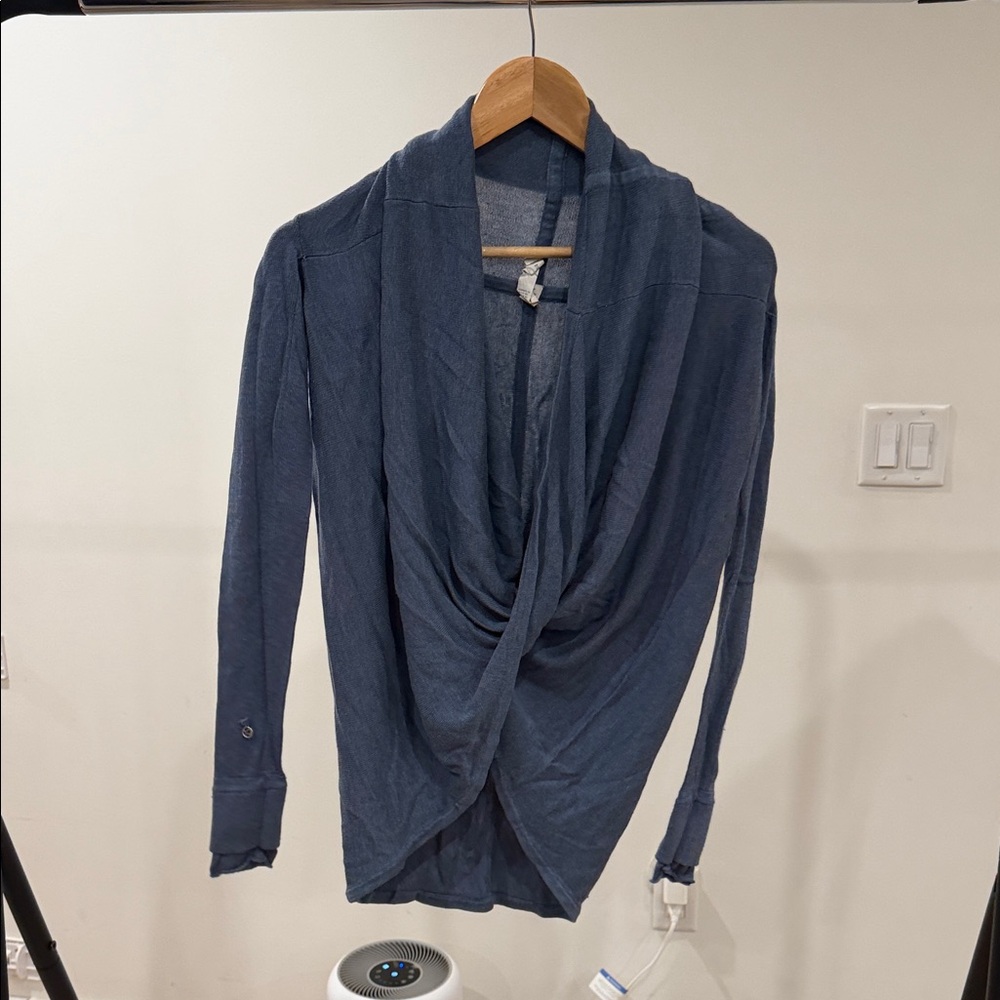 Lululemon Athletica Blue Long Sleeve Cardigan
